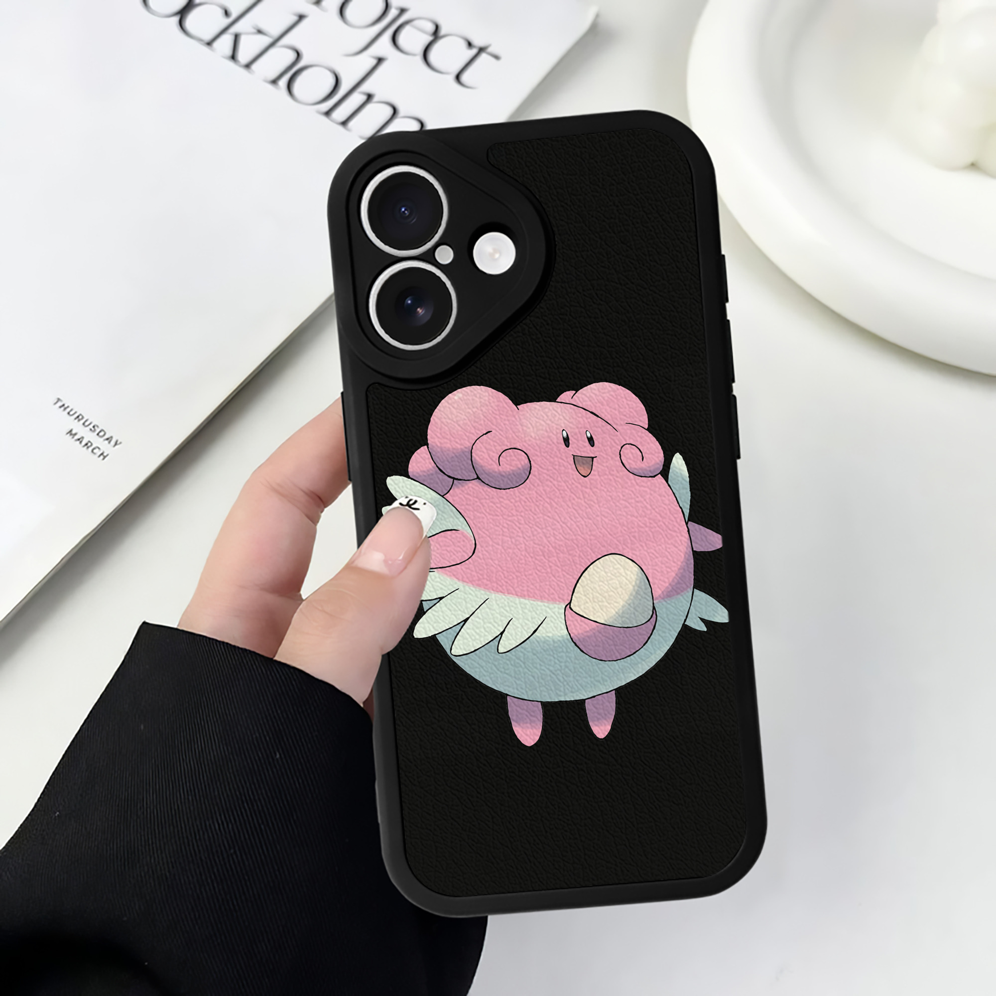 （画像用） ポケットモンスター Pokémon 【iPhone 16シリーズ対応】シリコンスマホケース（レザー調） 材質：シリコン